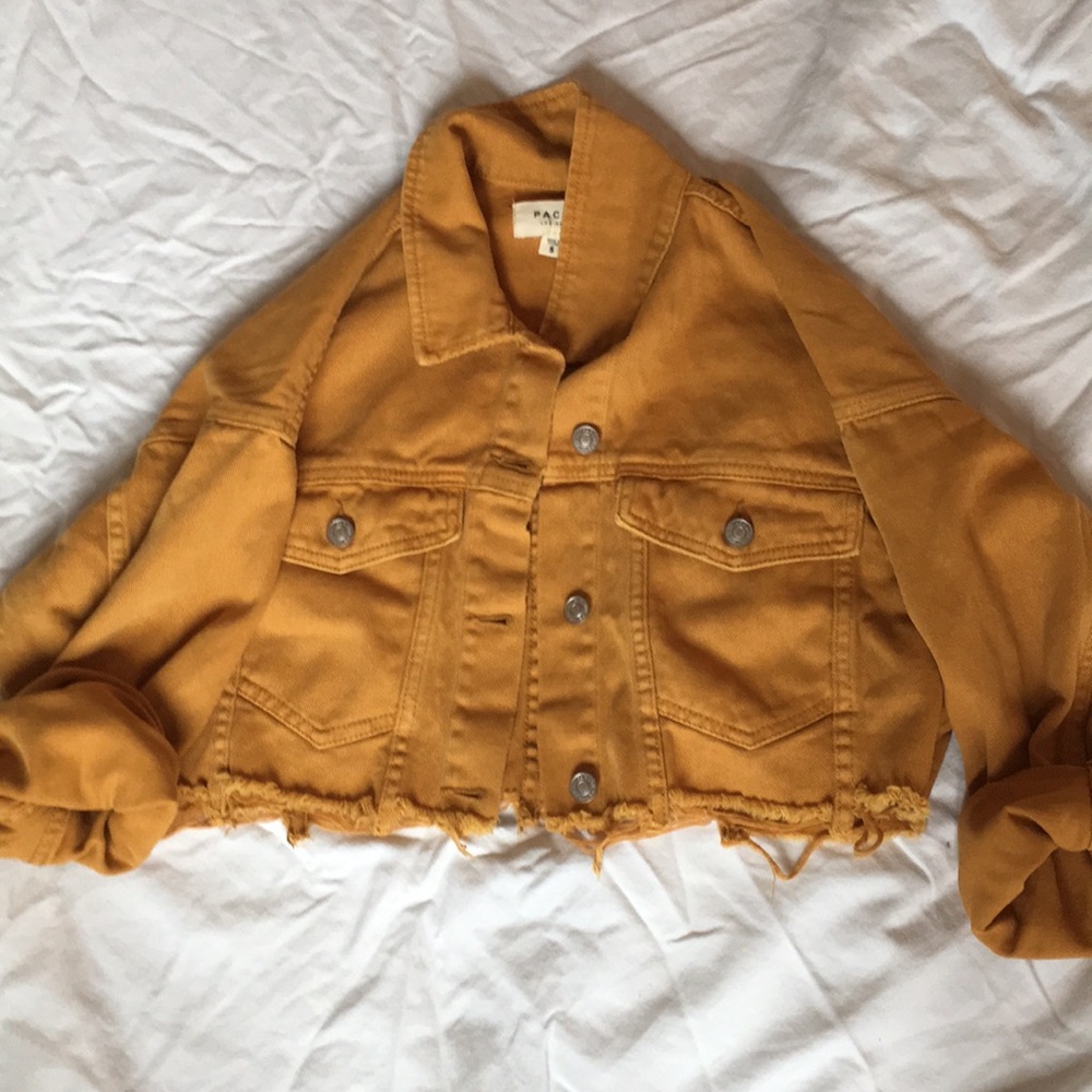 Cropped jean jacket!